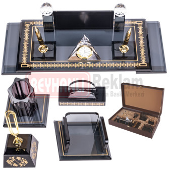 6725 Kristal Masa Takımı